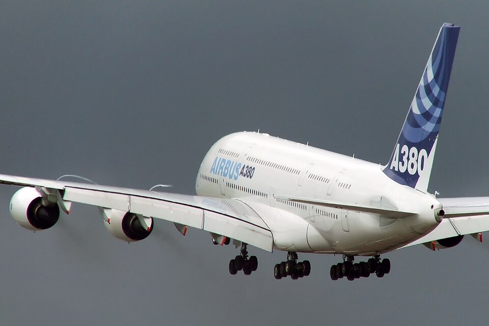 AIRBUS A380